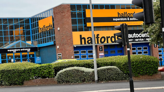 Halfords – Leeds Meadow Lane