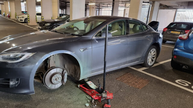 1st Response Tyres mobile fitting and repair cardiff