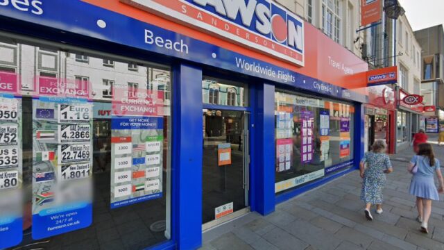 thumbnailpanoidWE2lqNNUXuASFdaHynjFeAcb_clientsearch.gws-prod.gpsw800h500yaw114.23713pitch0thumbfov100.jpeg