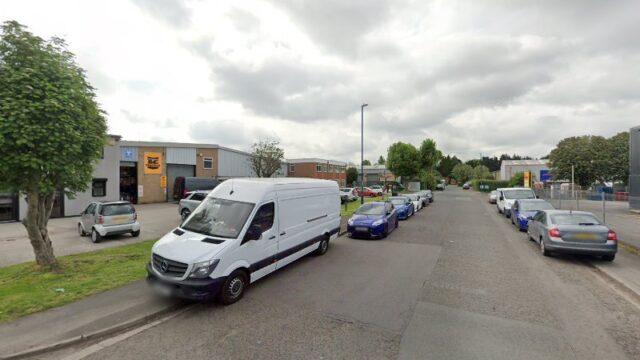 thumbnailpanoidhduXnMbvJ_y44WPhP-tBrAcb_clientsearch.gws-prod.gpsw800h500yaw153.95871pitch0thumbfov100.jpeg