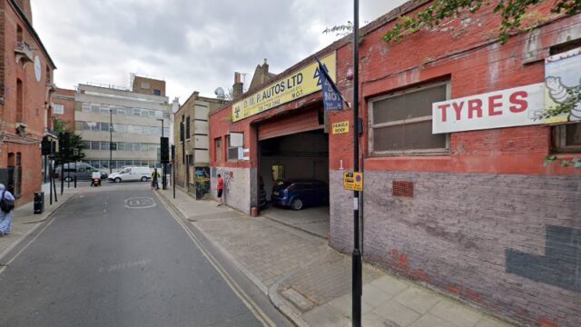 thumbnailpanoidkX4HH58mK_WbQNY5jxXGxwcb_clientsearch.gws-prod.gpsw800h500yaw85.30845pitch0thumbfov100.jpeg