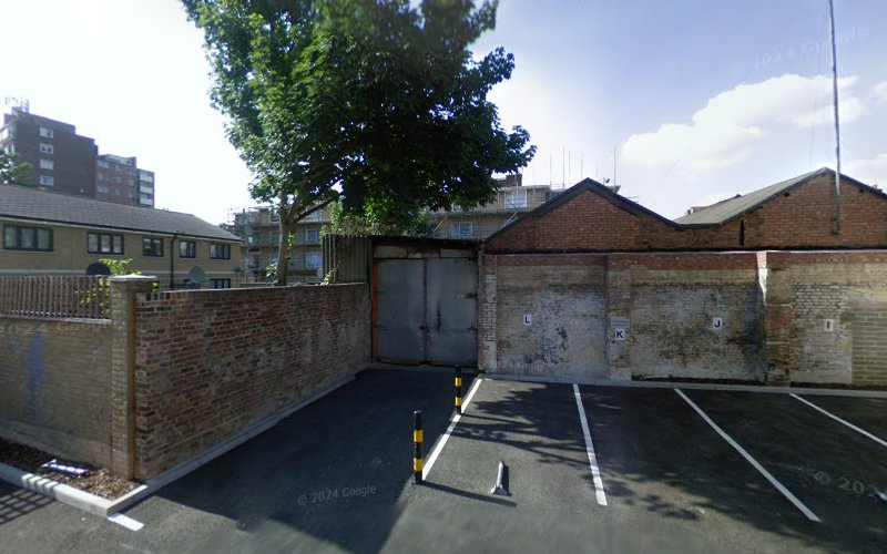 thumbnailpanoidrcADcIb2l01EjceQsgPBjQcb_clientsearch.gws-prod.gpsw800h500yaw325.4502pitch0thumbfov100.jpeg