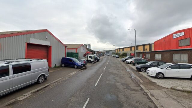 thumbnailpanoidyiAtaEi7tzn8UHB_S3zvOQcb_clientsearch.gws-prod.gpsw800h500yaw221.34967pitch0thumbfov100.jpeg